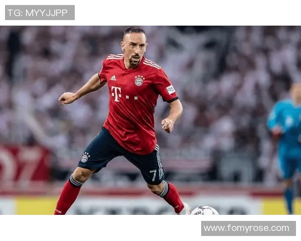 国际知名足球球星亮相公益活动现场引发热烈关注 国际知名足球球星亮相公益活动现场引发热烈关注